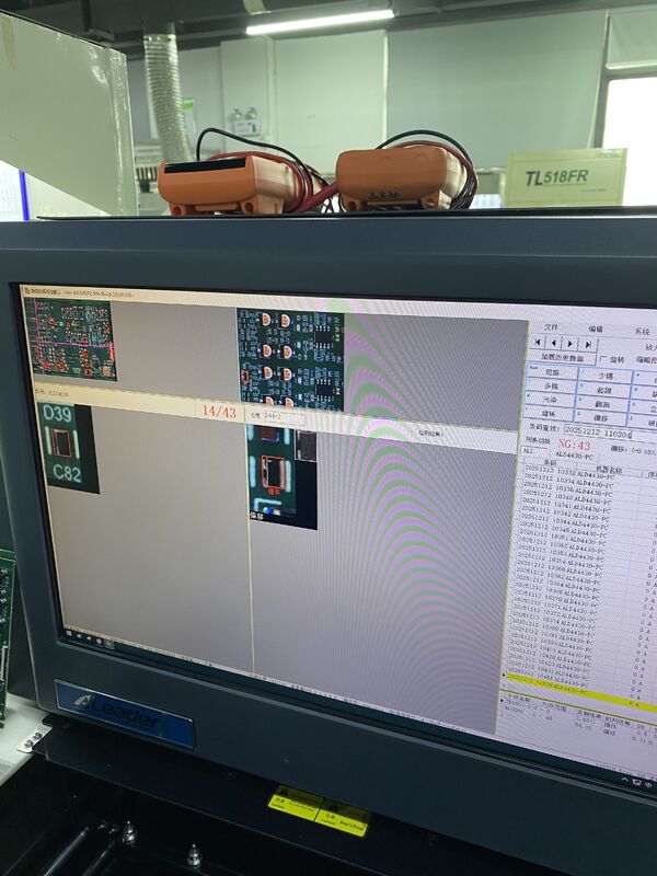 Минимальное пространство шаров 0,3 мм Продолжительность менее 0,5 мм Промышленный производственный процесс ПКБ Максимальный размер ПКБ 600 на 1200 мм Оптимизирован для сложных макетов ПКБ