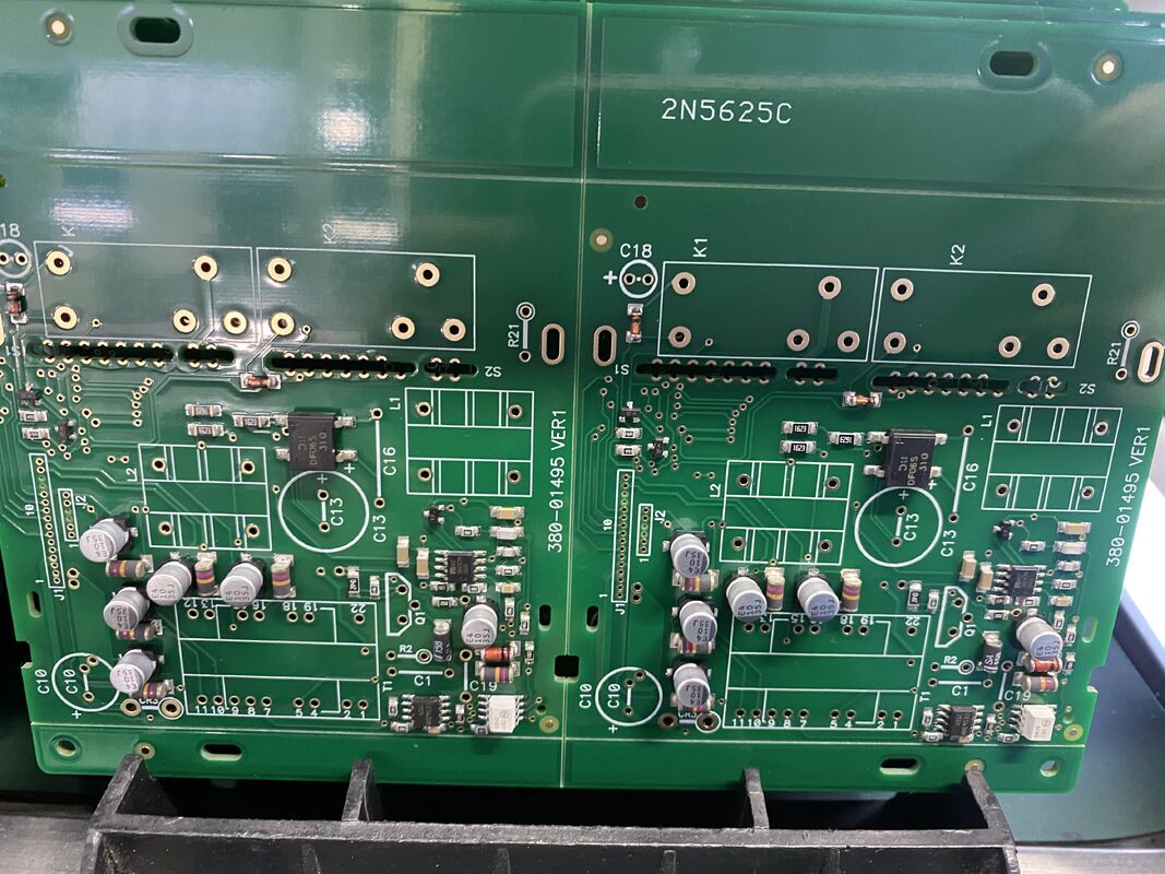 Максимальная толщина T больше 4,5 мм Промышленная сборка ПХБ, предлагающая возможности сборки для тяжелых печатных плат